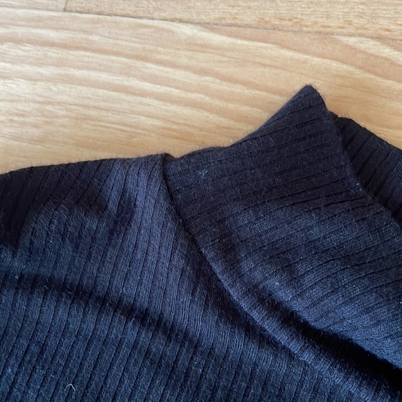 Good Luck Girl black turtleneck sweater - Picture 3 of 4